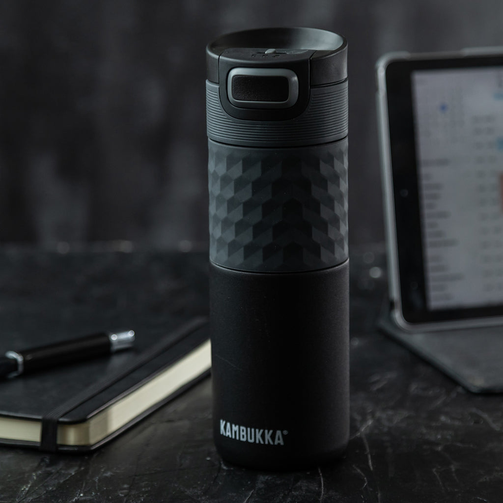 Kambukka-Becher in schwarz